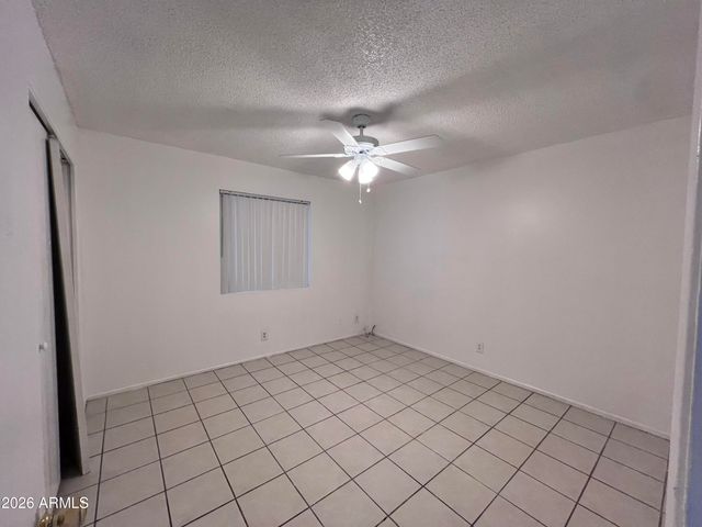 15601 N 27TH Street 18, Phoenix, AZ 85032