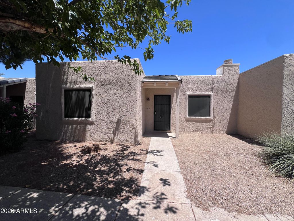 15601 N 27TH Street 18, Phoenix, AZ 85032