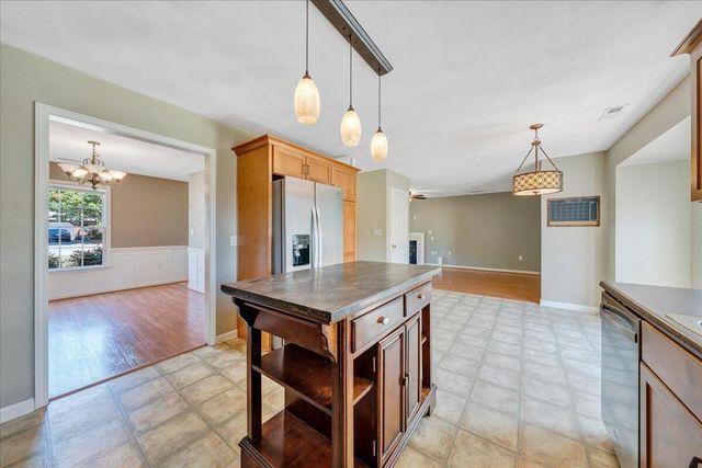 4310 Quail DR, Roanoke, VA 24017