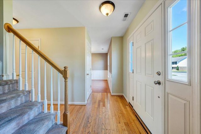 4310 Quail DR, Roanoke, VA 24017