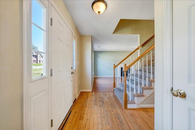 4310 Quail DR, Roanoke, VA 24017
