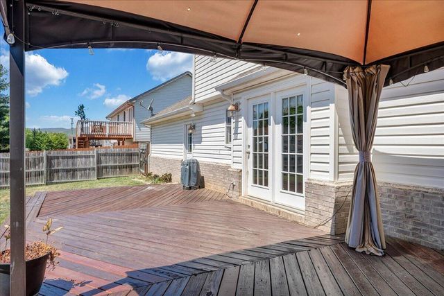 4310 Quail DR, Roanoke, VA 24017