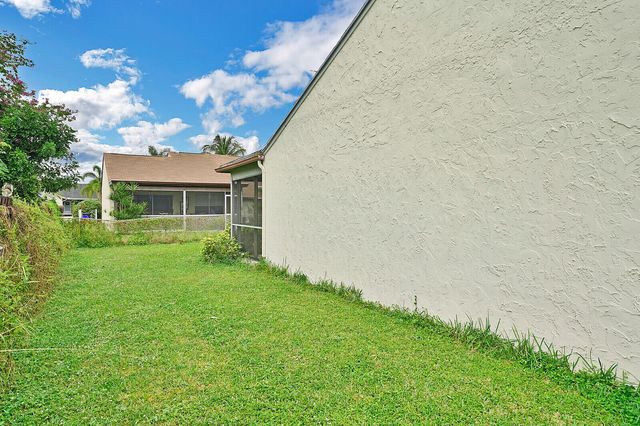 113 Pinewood Court, Jupiter, FL 33458