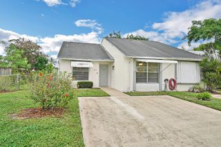 113 Pinewood Court, Jupiter, FL 33458