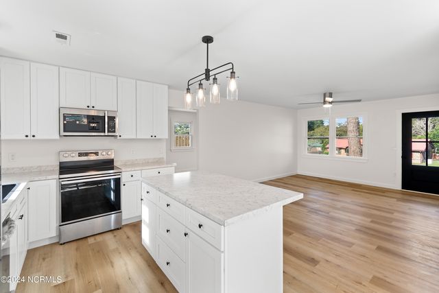 6 High Street, Castle Hayne, NC 28429