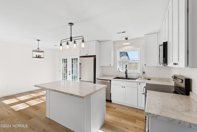 6 High Street, Castle Hayne, NC 28429