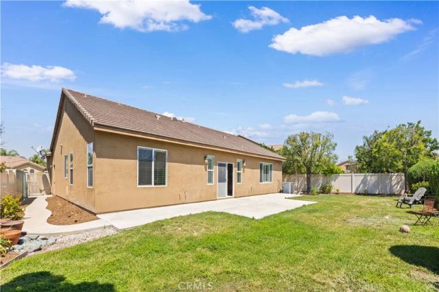 14807 Meadows Way, Eastvale, CA 92880