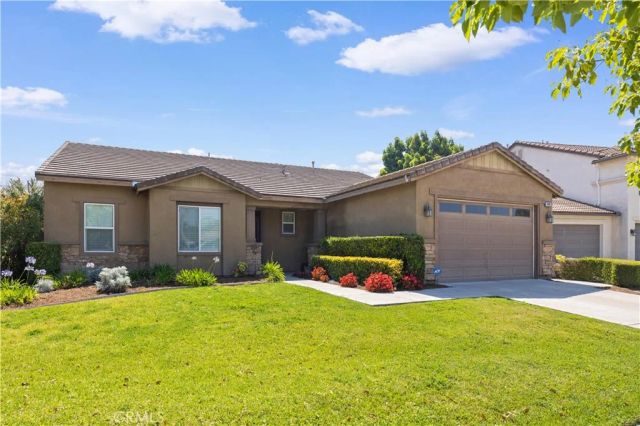 14807 Meadows Way, Eastvale, CA 92880