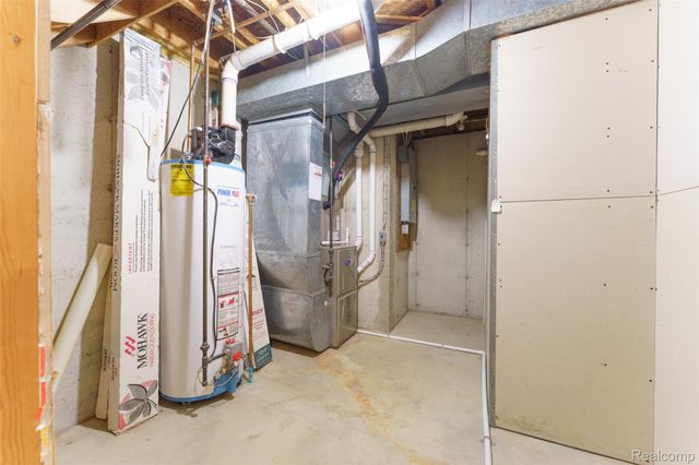 3410 Hogback Road, Handy Township, MI 48836