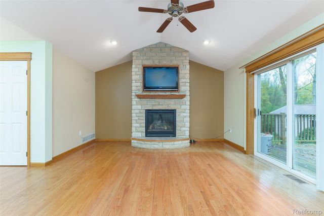 3410 Hogback Road, Handy Township, MI 48836