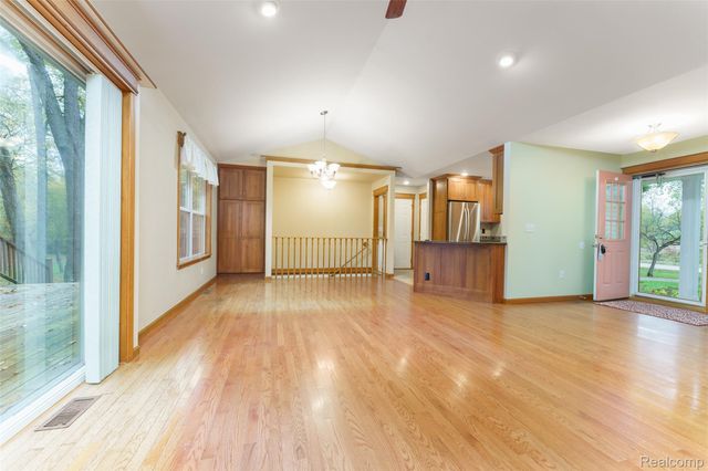 3410 Hogback Road, Handy Township, MI 48836