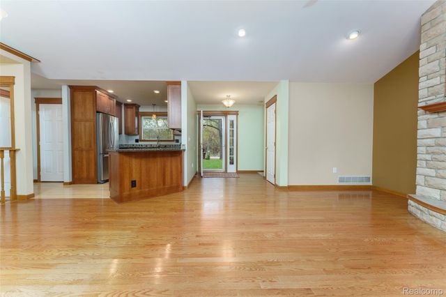 3410 Hogback Road, Handy Township, MI 48836