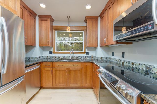 3410 Hogback Road, Handy Township, MI 48836