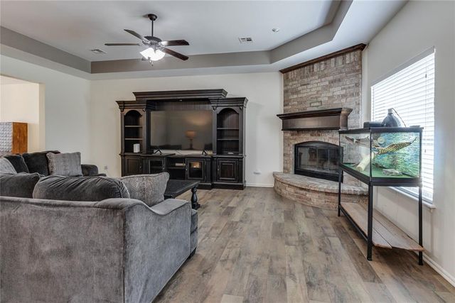 145 Oakridge Drive, Choctaw, OK 73020