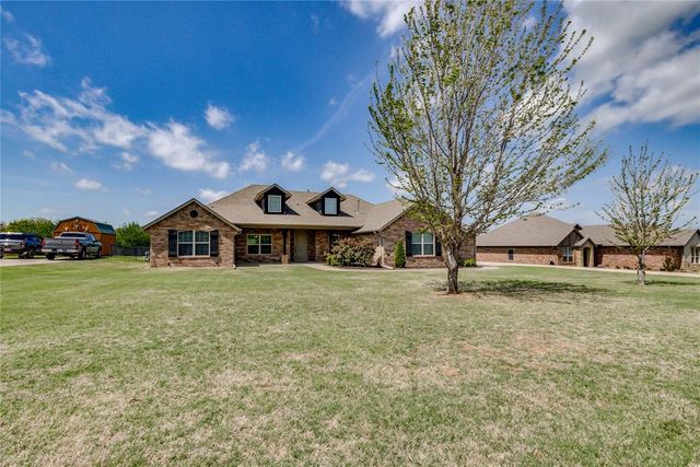 145 Oakridge Drive, Choctaw, OK 73020