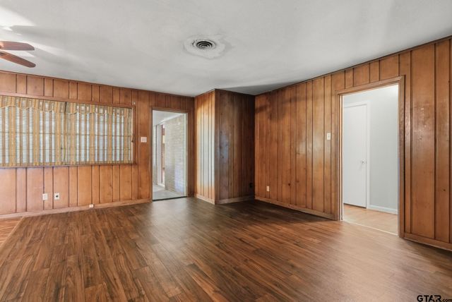 2800 Tanglewood, Tyler, TX 75701