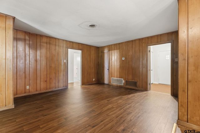 2800 Tanglewood, Tyler, TX 75701