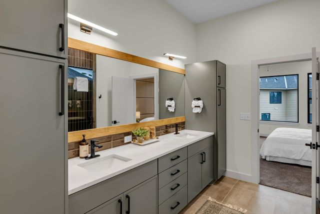 5970 Forbes Ct., Bel Aire, KS 67220