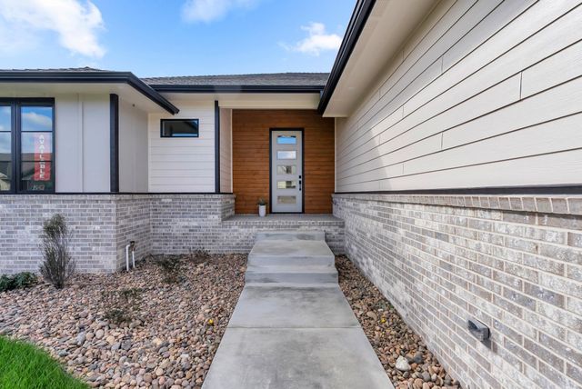 5970 Forbes Ct., Bel Aire, KS 67220