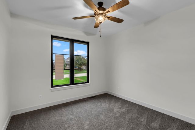 5970 Forbes Ct., Bel Aire, KS 67220