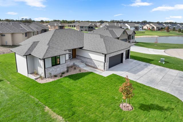 5970 Forbes Ct., Bel Aire, KS 67220