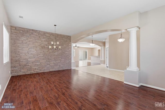 13309 Giro Drive, Bakersfield, CA 93314