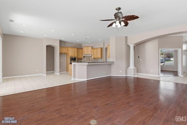 13309 Giro Drive, Bakersfield, CA 93314