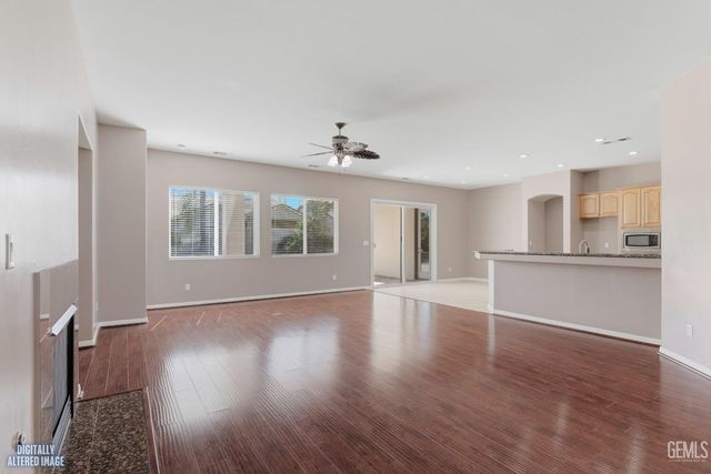 13309 Giro Drive, Bakersfield, CA 93314