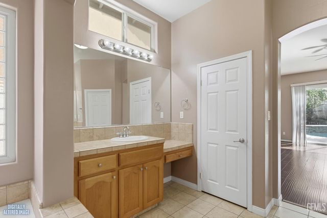 13309 Giro Drive, Bakersfield, CA 93314