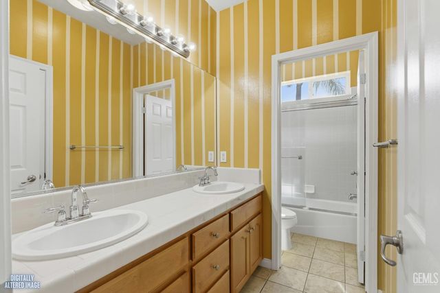 13309 Giro Drive, Bakersfield, CA 93314