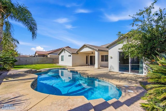 13309 Giro Drive, Bakersfield, CA 93314