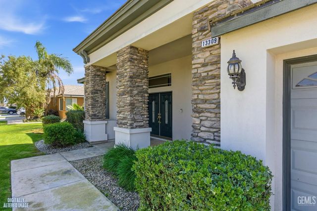 13309 Giro Drive, Bakersfield, CA 93314