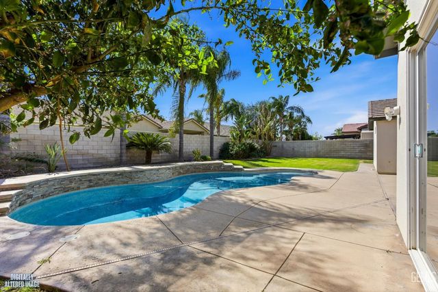 13309 Giro Drive, Bakersfield, CA 93314