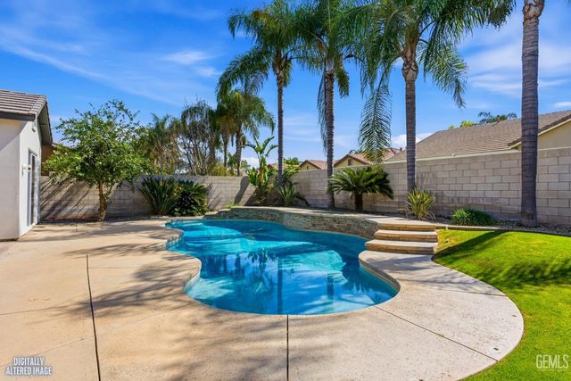 13309 Giro Drive, Bakersfield, CA 93314