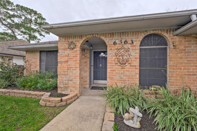 6363 French Chateau Drive, Houston, TX 77088