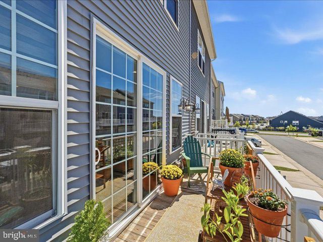 6300 BERKLEY BRIDGE PL, Haymarket, VA 20169