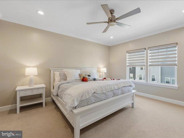 6300 BERKLEY BRIDGE PL, Haymarket, VA 20169