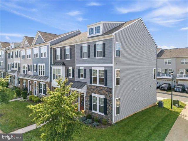 6300 BERKLEY BRIDGE PL, Haymarket, VA 20169