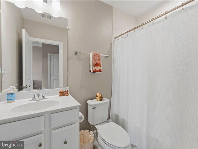 6300 BERKLEY BRIDGE PL, Haymarket, VA 20169