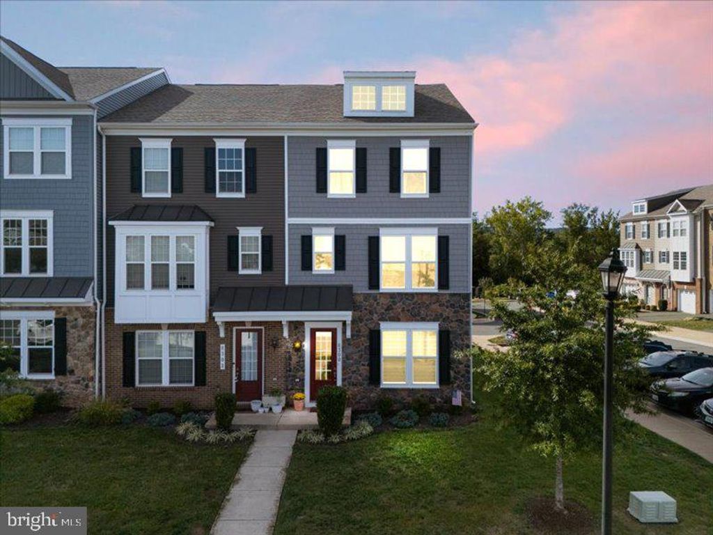 6300 BERKLEY BRIDGE PL, Haymarket, VA 20169