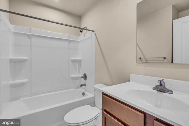 307 WILLIAMS ST, Strasburg, VA 22657