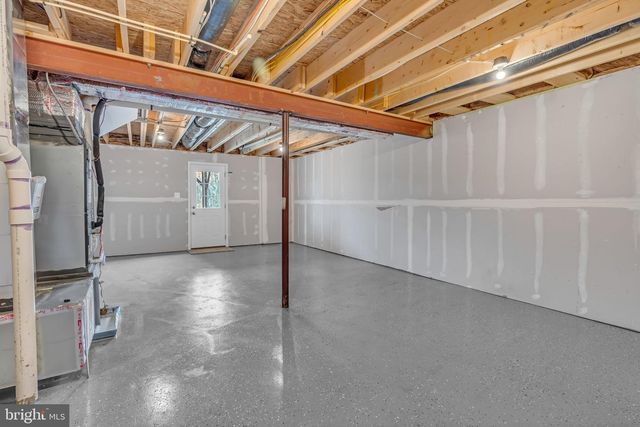 307 WILLIAMS ST, Strasburg, VA 22657