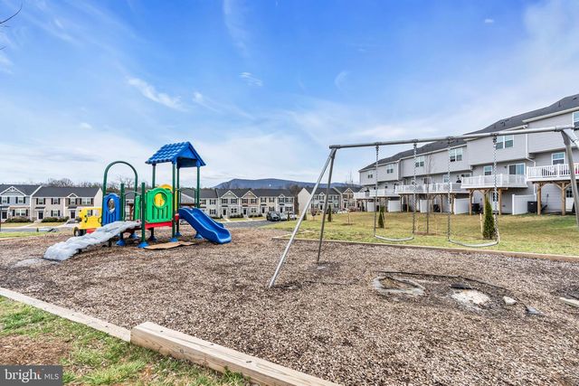 307 WILLIAMS ST, Strasburg, VA 22657