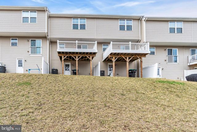 307 WILLIAMS ST, Strasburg, VA 22657