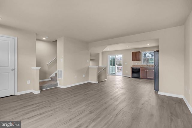 307 WILLIAMS ST, Strasburg, VA 22657