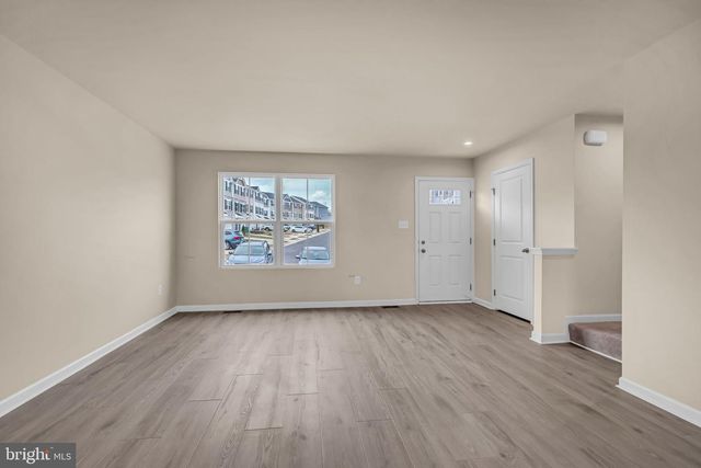 307 WILLIAMS ST, Strasburg, VA 22657