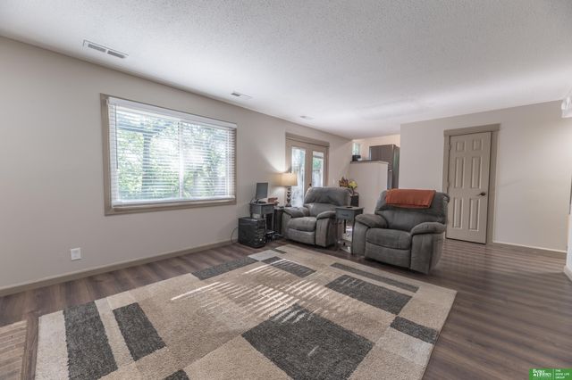 1011 Bluff Street, Bellevue, NE 68005