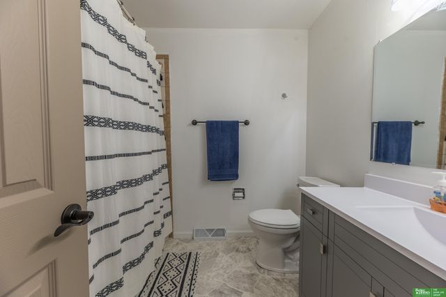1011 Bluff Street, Bellevue, NE 68005