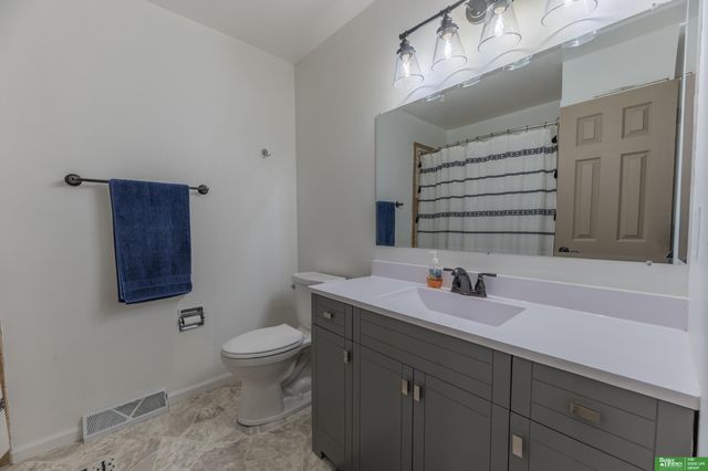 1011 Bluff Street, Bellevue, NE 68005