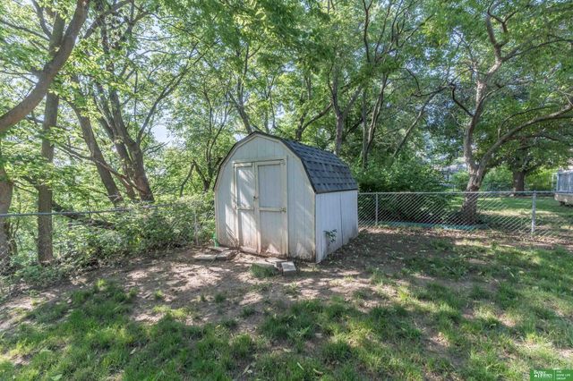1011 Bluff Street, Bellevue, NE 68005